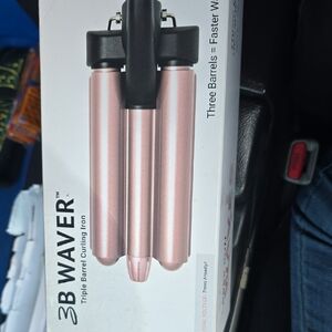 Pink Triple Barrel Curling Iron